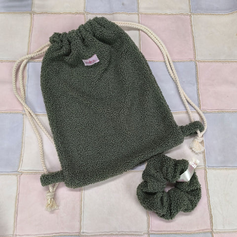 Σακίδιο λούτρινο χακί