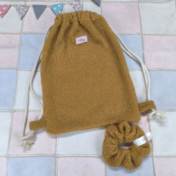 Σακίδιο λούτρινο κάμελ